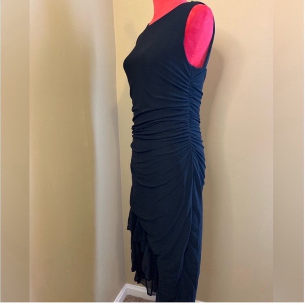 BLACK ASYMMETRICAL RUFFLE HEM RUCHED DRESS - Picture 9 of 12
